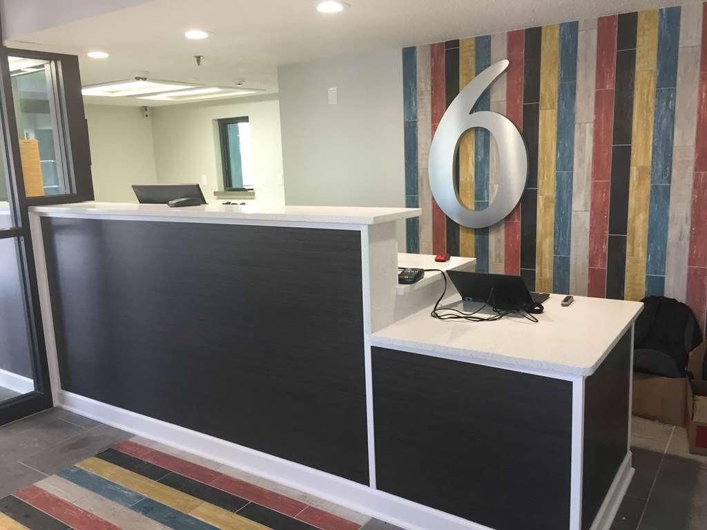 Motel 6 Effingham, Il インテリア 写真